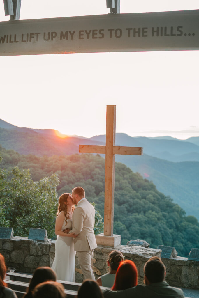 Sunrise Elopement Pretty Place Chapel 